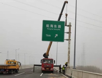 睢县睢县悬臂式交通标志杆