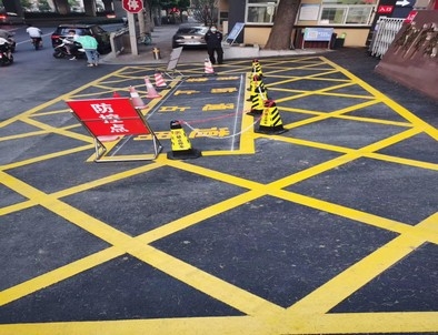 睢县睢县厂区划线，园区停车场划线，车库标识标线